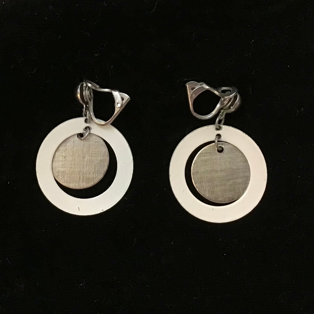 Vintage 1980s Clip On Dangle Earrings