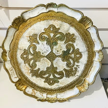 Load image into Gallery viewer, Vintage Florentine Papier-mâché Tray