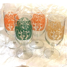 Load image into Gallery viewer, Set of 4 Colonial Style Glass Goblets