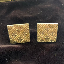 Load image into Gallery viewer, Vintage Cufflinks &amp; Tie Clips