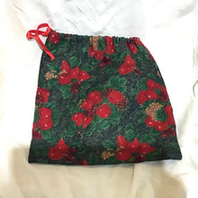 Load image into Gallery viewer, Vintage Christmas Reusable Cloth Gift Bags