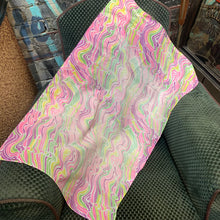 Load image into Gallery viewer, Vintage 1960s Cafe Curtain