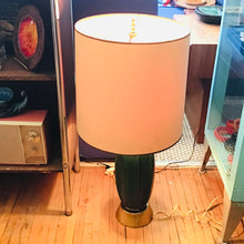 Load image into Gallery viewer, Vintage Ceramic Table Lamp