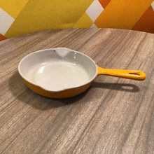 Load image into Gallery viewer, Vintage Cast Iron Cookware