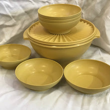 Load image into Gallery viewer, Vintage Tupperware