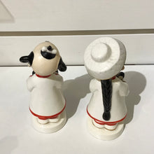 Load image into Gallery viewer, 1950s Chinese Figurine Pair