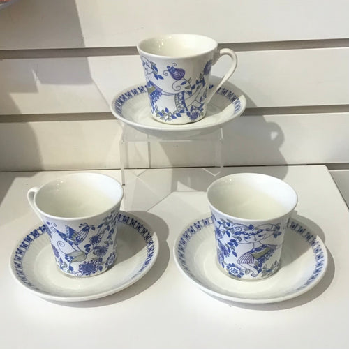 Vintage Turi-Design Teacups & Saucers