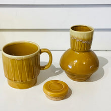 Load image into Gallery viewer, Made in Japan Mug &amp; Jug Set