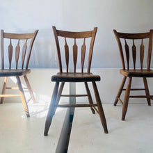 Load image into Gallery viewer, Set of 6 Primitive Windsor Dining Chairs