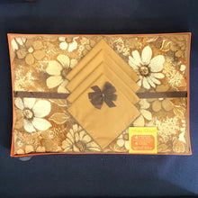 Load image into Gallery viewer, Deadstock Hostess Delight Placemat &amp; Napkin Set