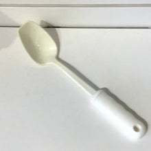 Load image into Gallery viewer, Vintage Plastic Kitchen Utensils