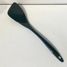 Load image into Gallery viewer, Vintage Plastic Kitchen Utensils