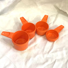 Load image into Gallery viewer, Vintage Tupperware