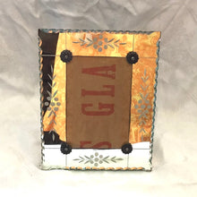 Load image into Gallery viewer, Vintage Mirrored Picture Frames