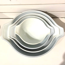 Load image into Gallery viewer, Vintage Pyrex Colonial Mist Cinderella Mixing Bowl Set