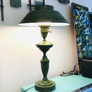 1970s Colonial Style Tole Lamp