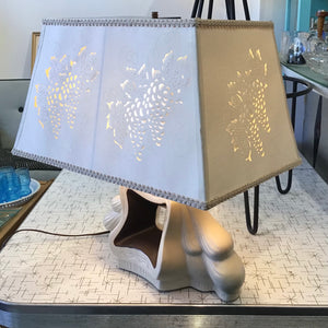 Vintage Chalkware Table Lamp