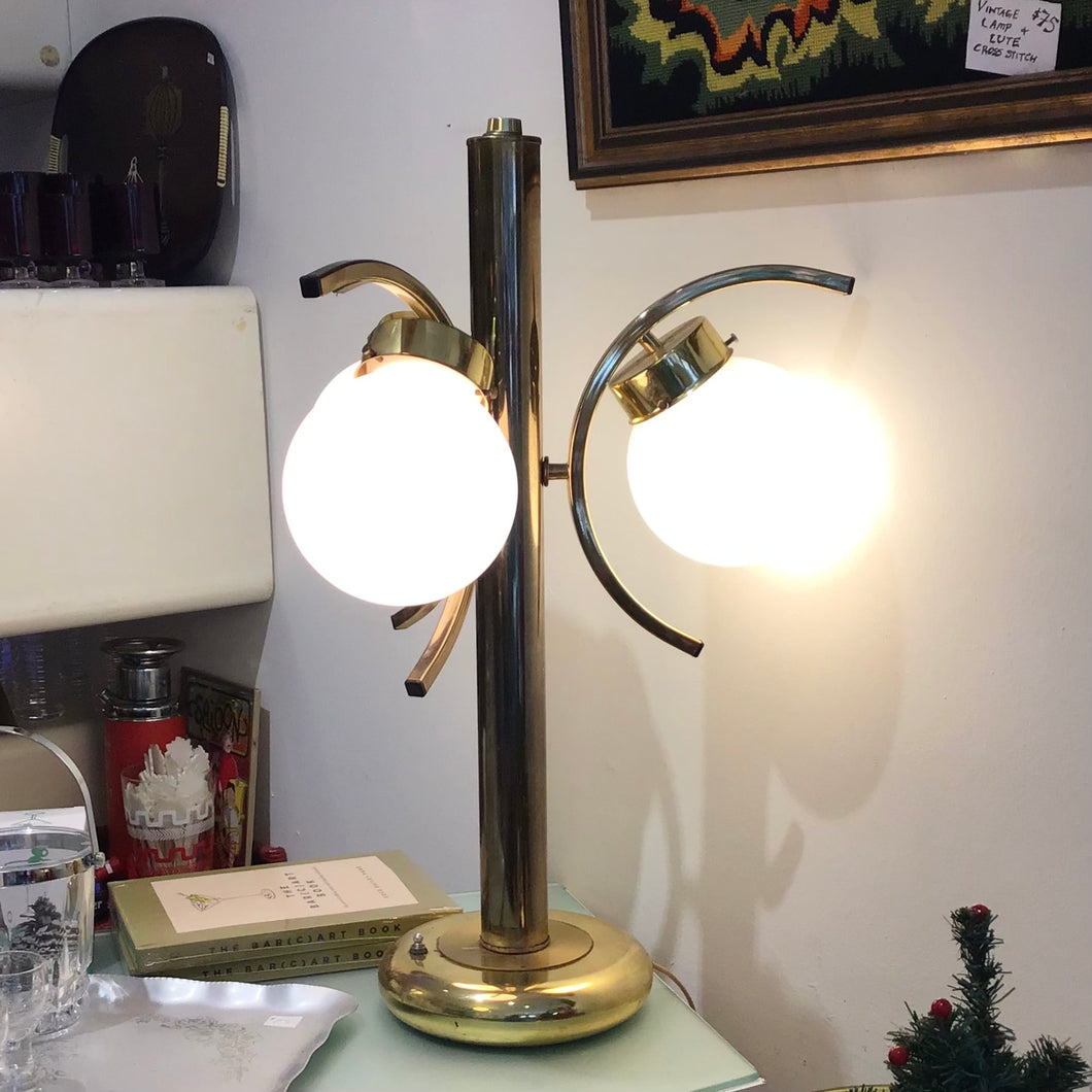 1970s Brass Trilight Table Lamp