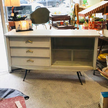 Load image into Gallery viewer, Kitschy Fifties Display Cabinet