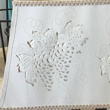 Load image into Gallery viewer, Vintage Chalkware Table Lamp