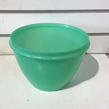 Load image into Gallery viewer, Vintage Tupperware