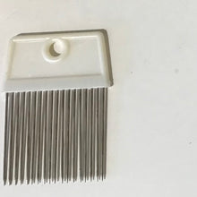 Load image into Gallery viewer, Vintage Onion Slicers