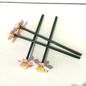 ￼Set of 4 Flower Swizzle Sticks