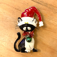 Load image into Gallery viewer, Christmas Kitty Brooch
