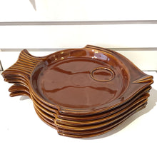 Load image into Gallery viewer, 1950s Hall Fish Shape Plates