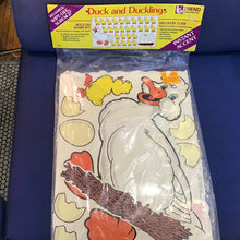 Load image into Gallery viewer, Duck &amp; Ducklings Bulletin Board Set