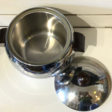 Load image into Gallery viewer, Vintage Penguin Ice Bucket