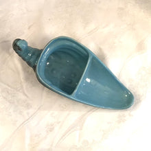 Load image into Gallery viewer, Cornucopia Planter