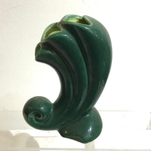 Load image into Gallery viewer, Vintage Segmented Beauceware Vase
