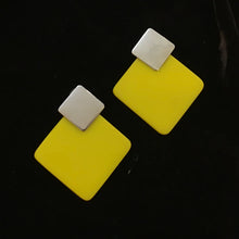 Load image into Gallery viewer, 1980s Earrings