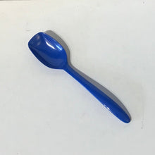 Load image into Gallery viewer, Vintage Plastic Kitchen Utensils