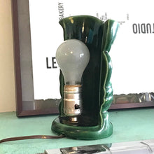 Load image into Gallery viewer, Vintage Ceramic Shell TV Lamp