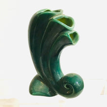 Load image into Gallery viewer, Vintage Segmented Beauceware Vase