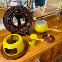 Load image into Gallery viewer, 1970s Fondue Set