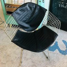 Load image into Gallery viewer, Bertoia Style Diamond Chair