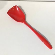Load image into Gallery viewer, Vintage Plastic Kitchen Utensils