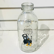 Load image into Gallery viewer, Vintage 1995 Warner Bros. Daffy Duck Milk Bottle