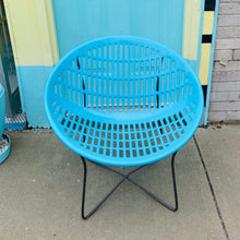Load image into Gallery viewer, Vintage Solair Chair