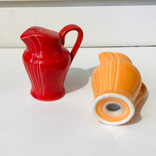 Load image into Gallery viewer, Vintage Fiestaware Style Salt &amp; Pepper Set