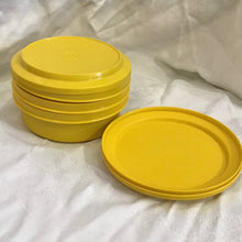 Load image into Gallery viewer, Vintage Tupperware