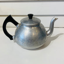 Load image into Gallery viewer, Teapot