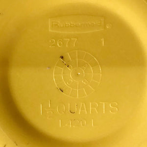 Vintage Rubbermaid Jug & Earthentic-Ware Mugs