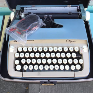 1960s Smith Corona Portable Typewriter
