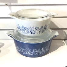 Load image into Gallery viewer, 1980s Pyrex Colonial Mist Casserole Dishes