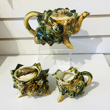 Load image into Gallery viewer, Vintage Majolica Conch Shell Tea Set
