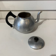 Load image into Gallery viewer, Teapot
